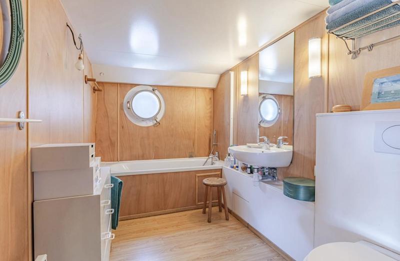 Maison - 180 m² - 6 pièces