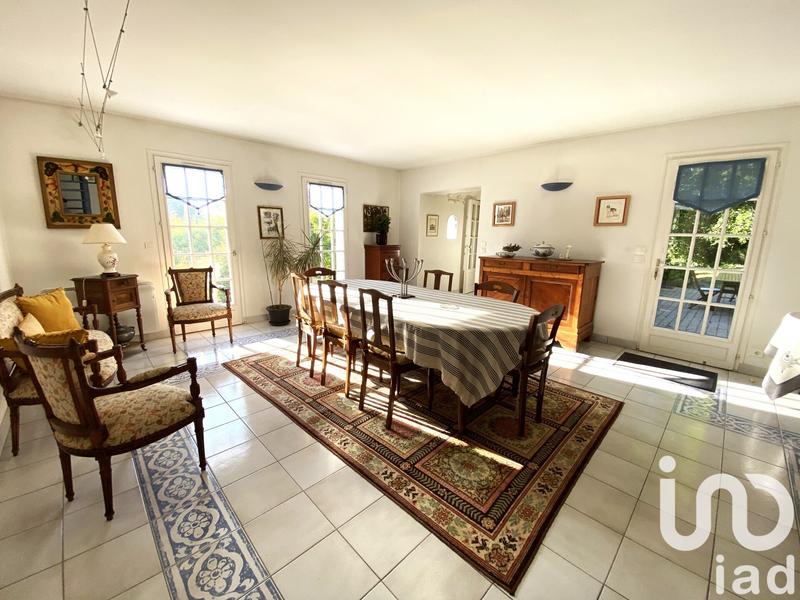 Maison - 193 m² - 9 pièces