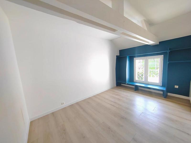 Maison - 167 m² - 8 pièces