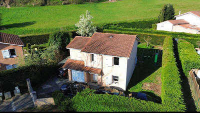 Maison - 94 m² - 5 pièces