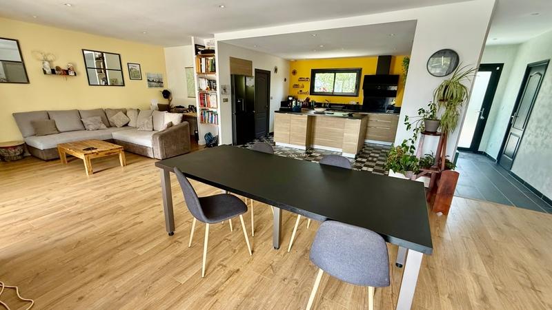 Maison - 152 m² - 6 pièces