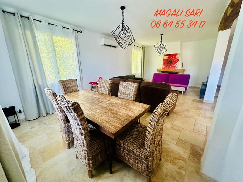 Maison - 136 m² - 8 pièces