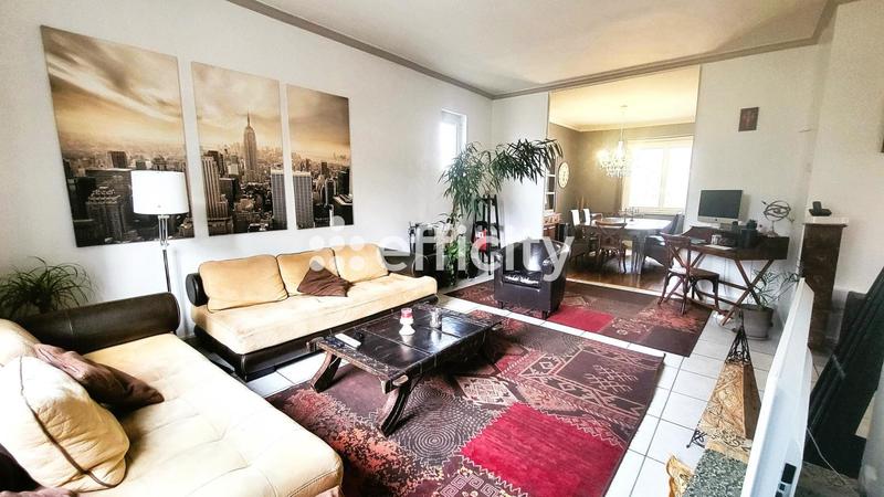 Maison - 157 m² - 7 pièces