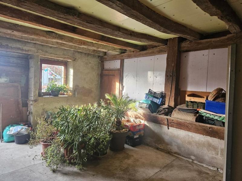 Maison - 245 m² - 12 pièces