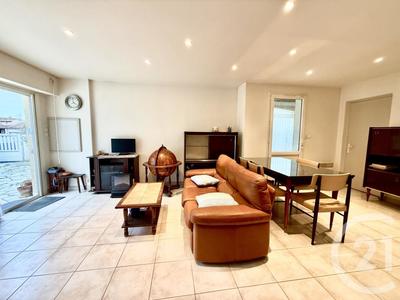 Villa - 134 m² - 6 pièces