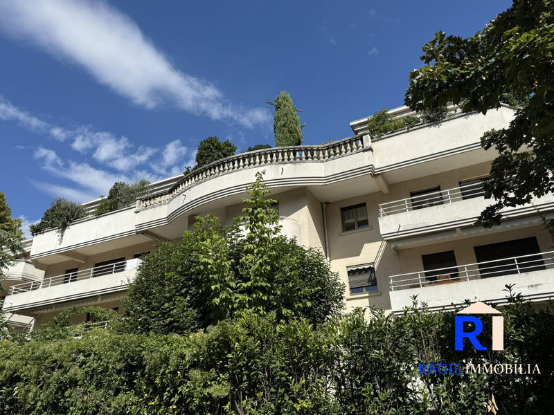 Appartement - 84 m² - 3 pièces