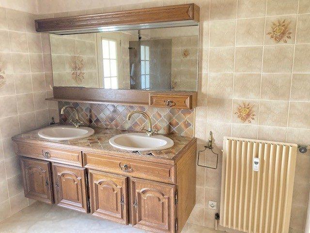 Appartement - 95 m² - 5 pièces