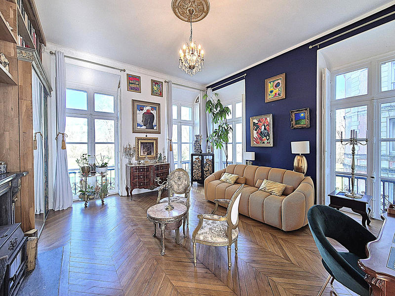 Appartement - 90 m² - 3 pièces