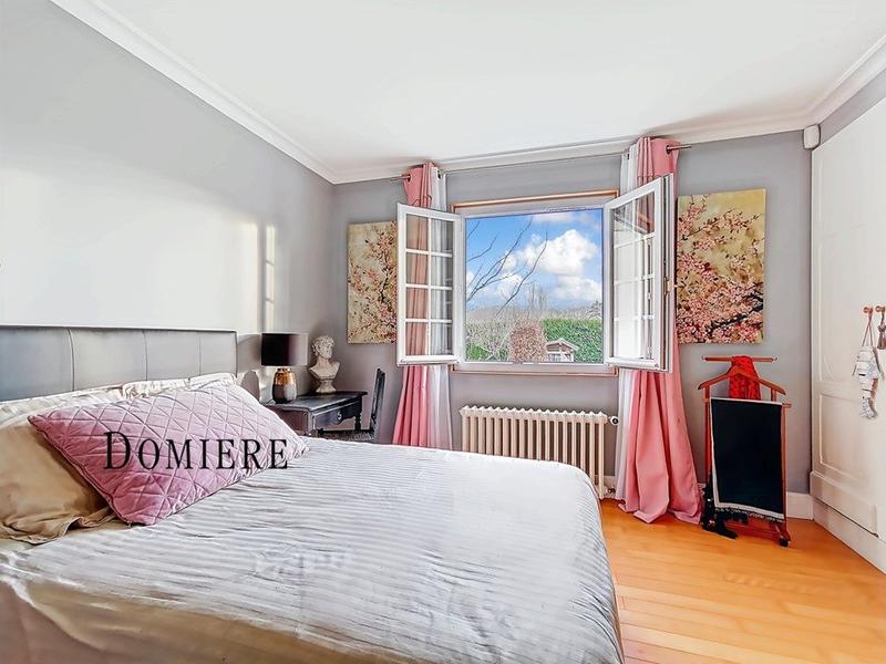 Maison contemporaine - 200 m² - 8 pièces