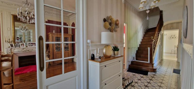 Maison - 265 m² - 4 pièces