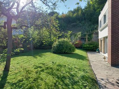 Maison - 151 m² - 7 pièces