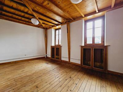 Maison - 103 m² - 5 pièces