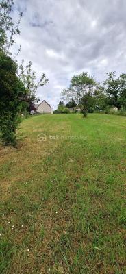 Terrain constructible - 1 950 m²