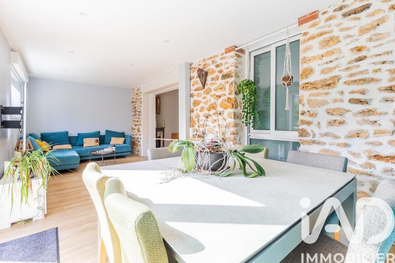 Maison - 104 m² - 6 pièces