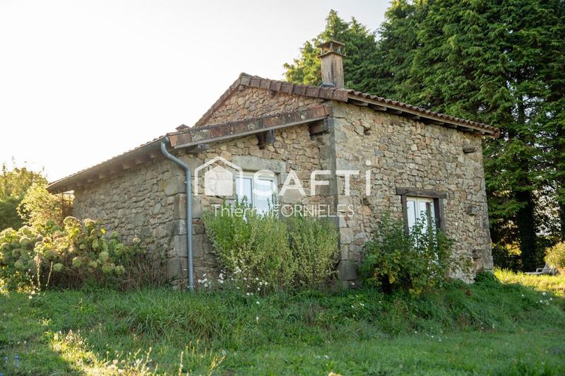 Maison - 232 m² - 7 pièces