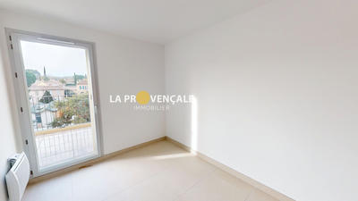 Appartement - 83 m² - 3 pièces