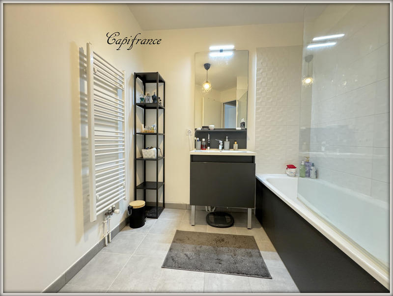 Appartement - 64 m² - 3 pièces