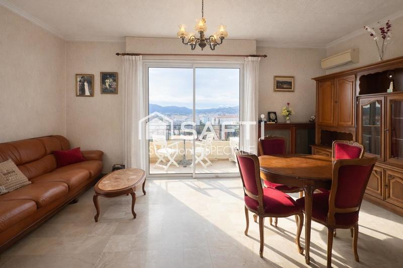 Appartement - 92 m² - 5 pièces