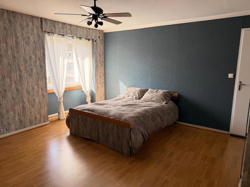 Maison - 224 m² - 7 pièces