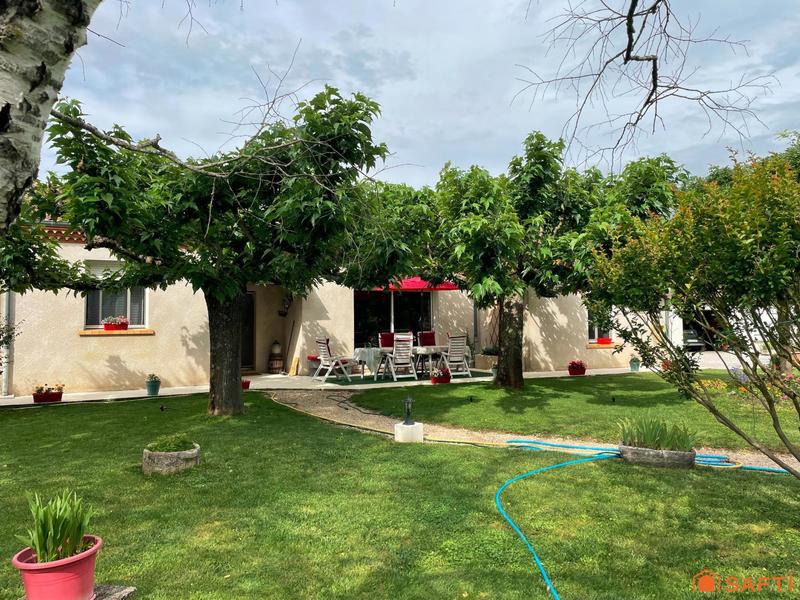 Maison - 138 m² - 5 pièces