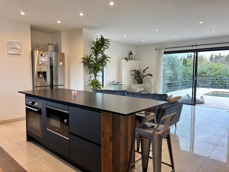 Maison - 92 m² - 3 pièces