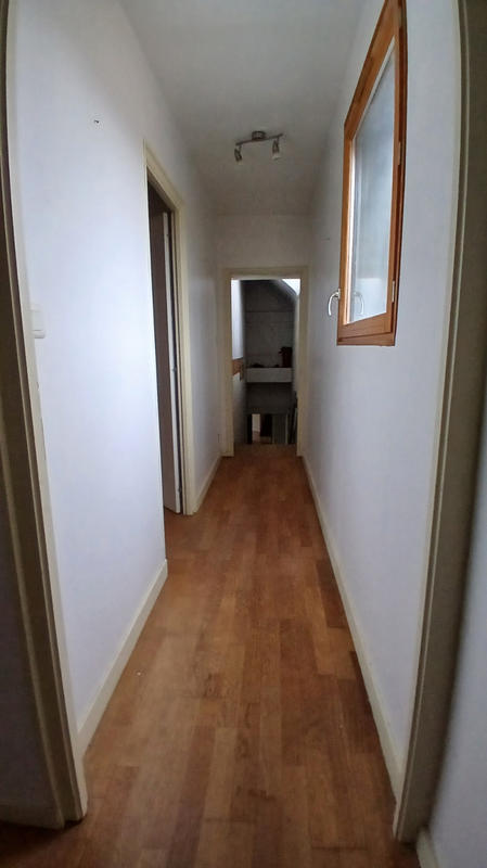 Maison - 203 m² - 8 pièces