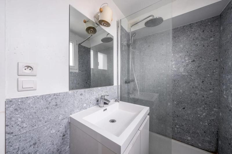 Appartement - 80 m² - 5 pièces