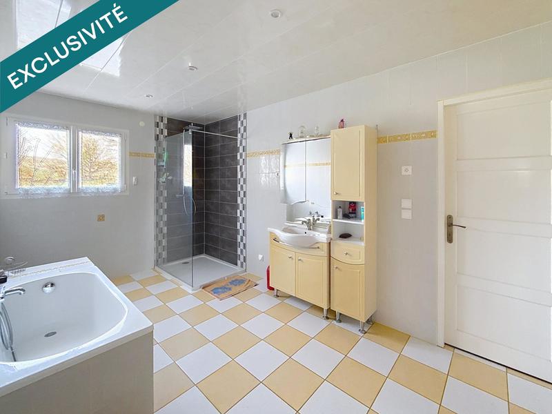 Maison - 440 m² - 10 pièces