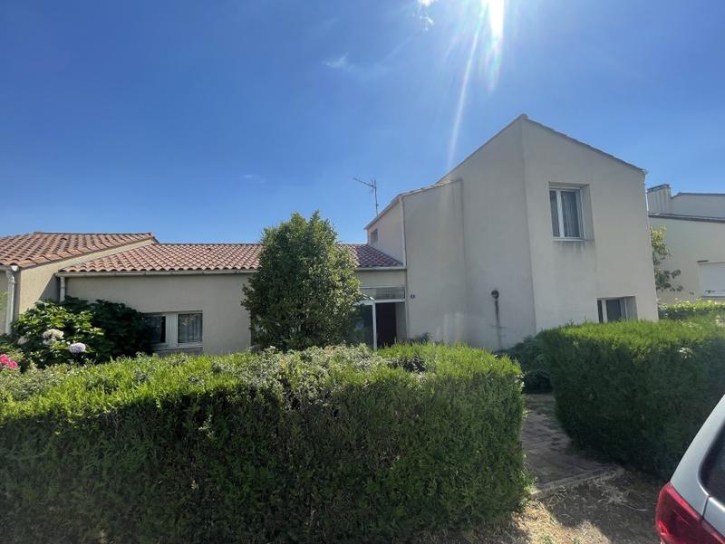 Maison - 145 m² - 6 pièces