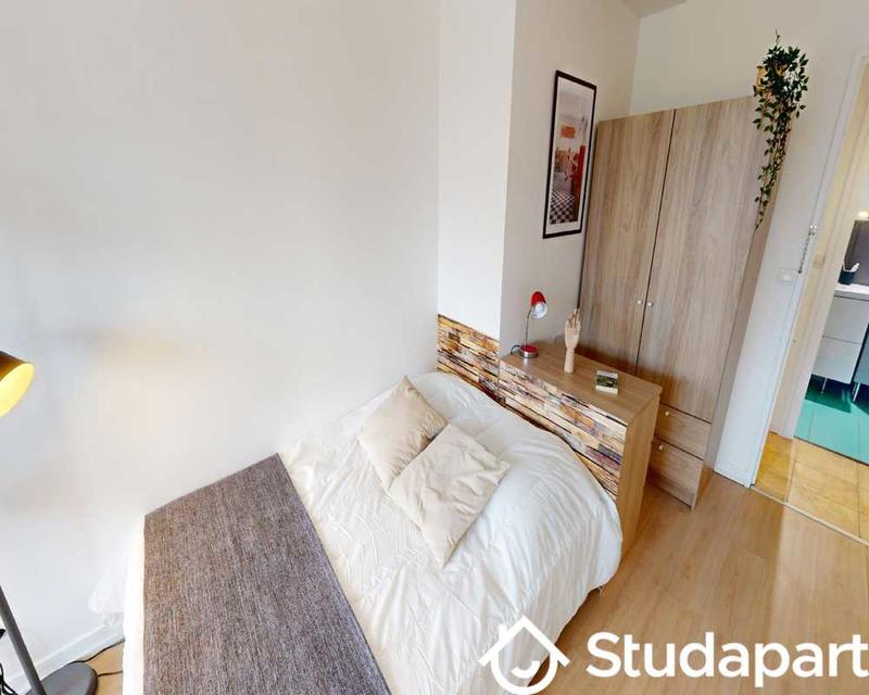 Chambre - 110 m² - 1 pièce