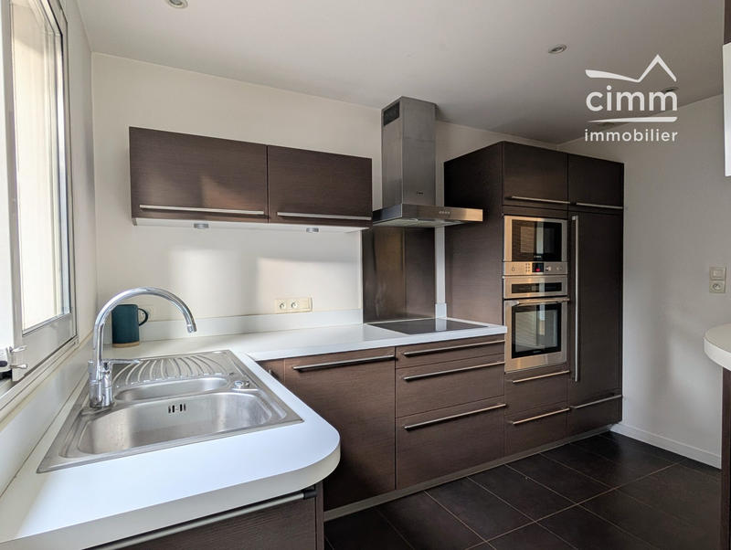 Maison - 110 m² - 4 pièces