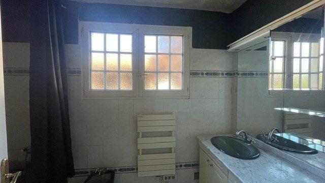 Maison - 143 m² - 7 pièces