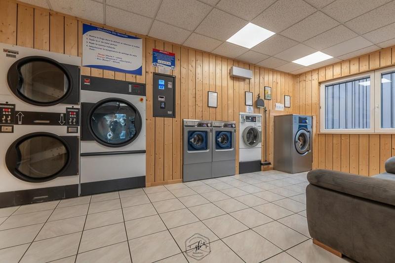 Local commercial - 115 m²