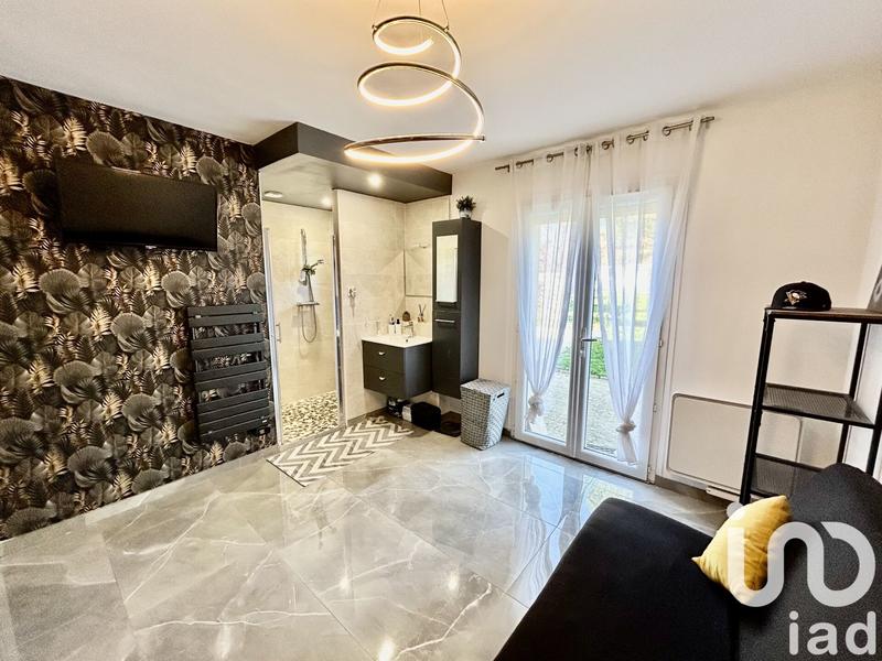 Maison - 210 m² - 7 pièces