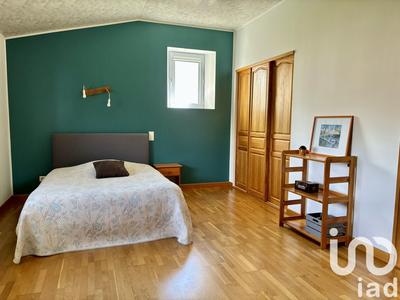 Maison - 229 m² - 9 pièces