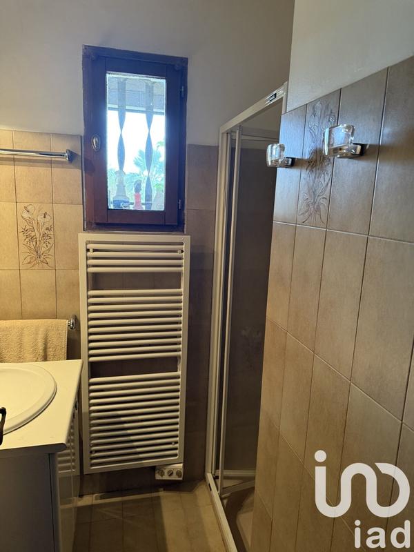 Maison - 230 m² - 10 pièces