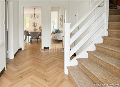 Maison - 142 m² - 6 pièces