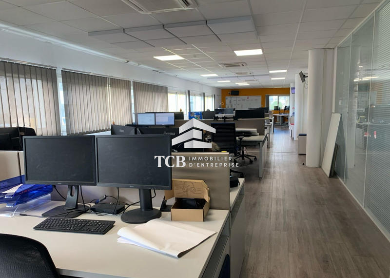 Bureau - 250 m²