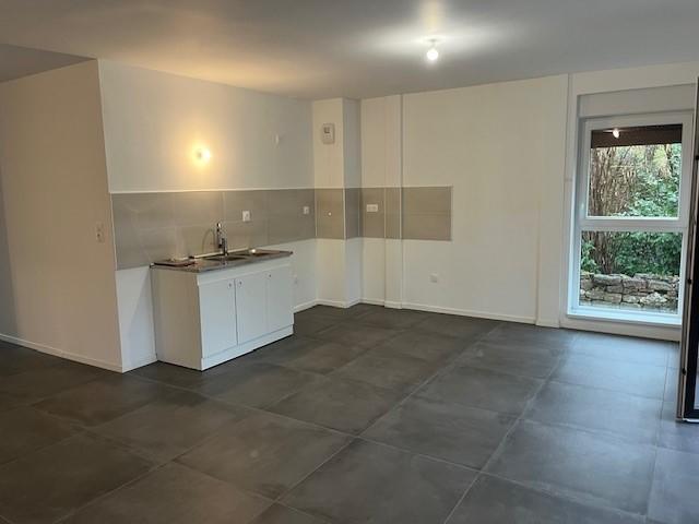 Appartement - 80 m² - 3 pièces