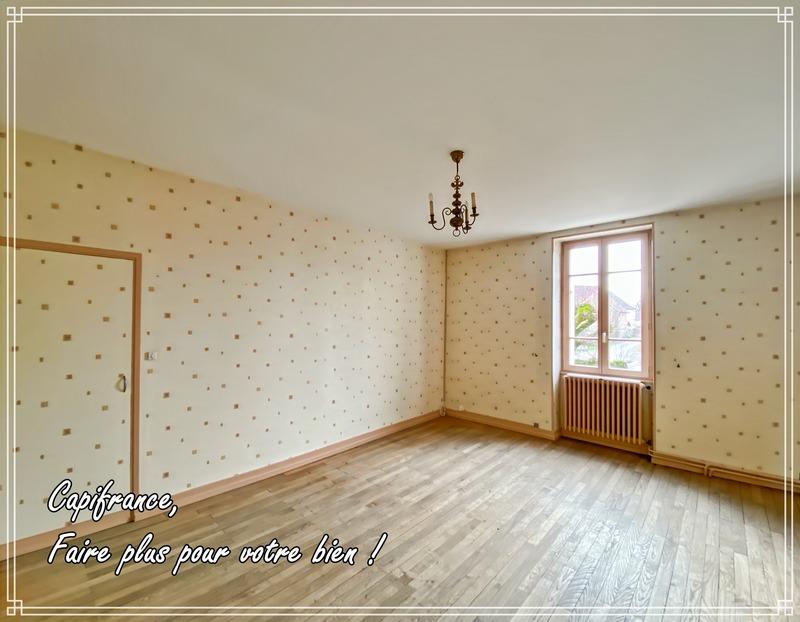 Maison de village - 473 m² - 12 pièces