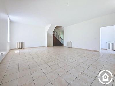Maison - 167 m² - 6 pièces