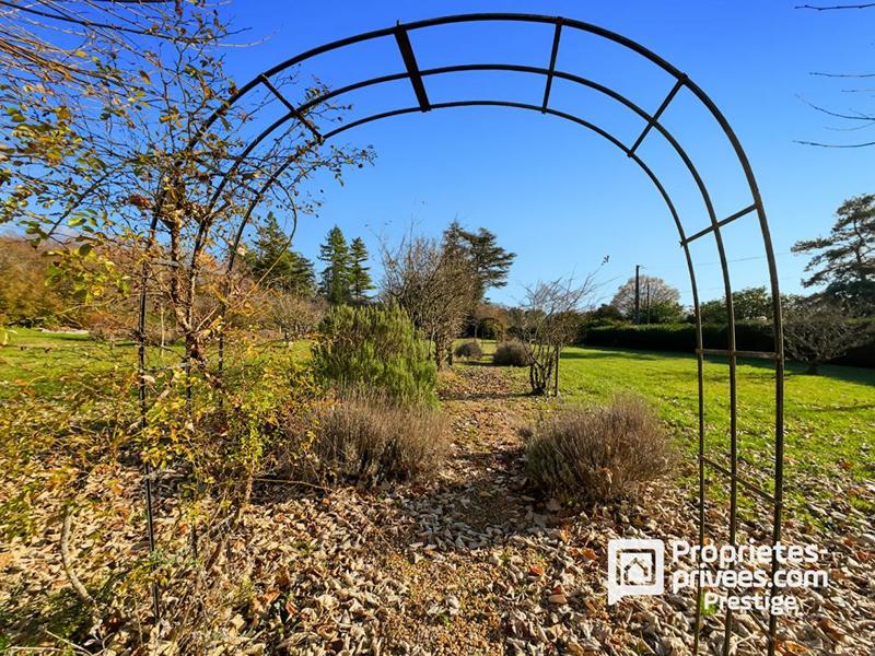 Demeure - 140 m² - 5 pièces