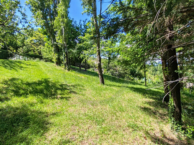 Terrain - 916 m²
