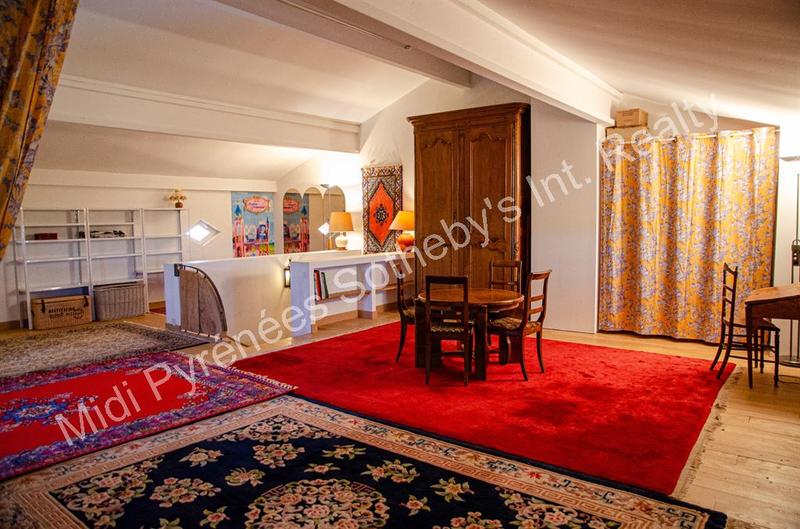 Maison - 278 m² - 7 pièces