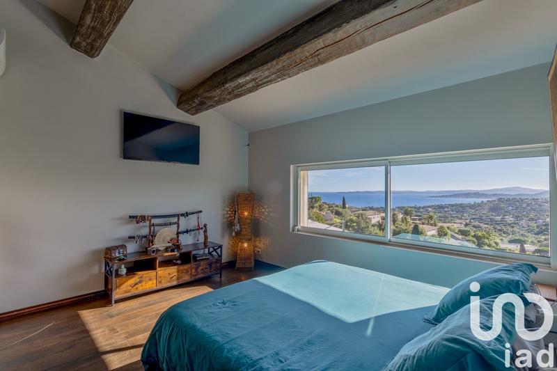 Maison - 170 m² - 5 pièces