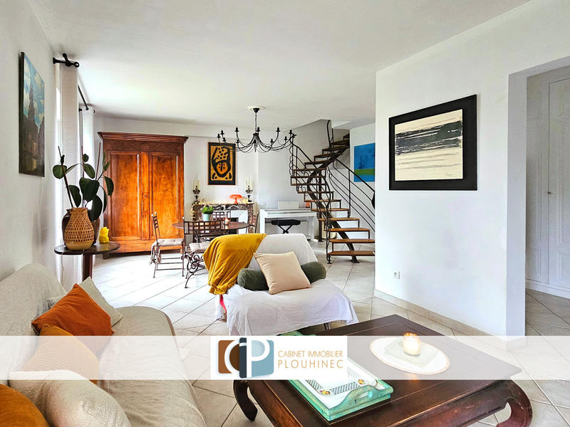 Maison - 180 m² - 5 pièces