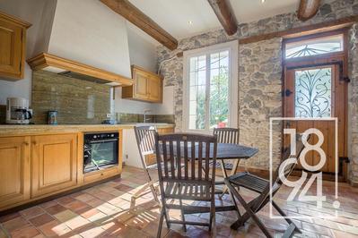 Maison - 136 m² - 3 pièces