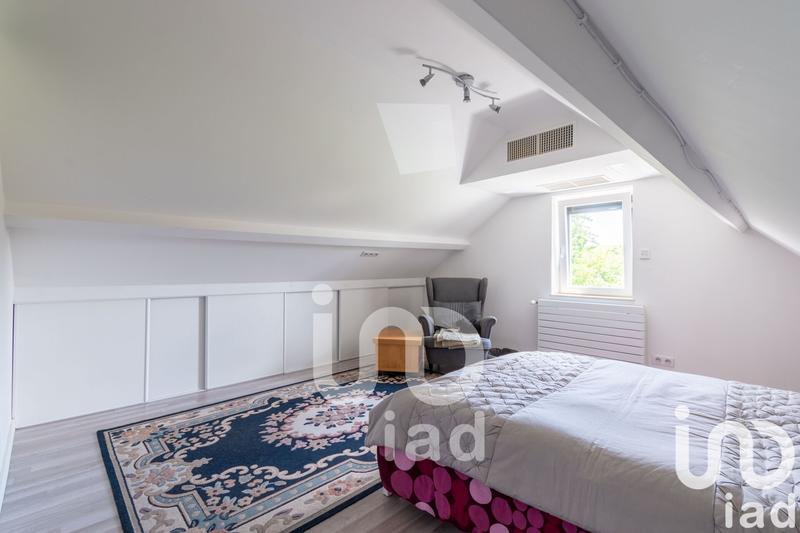 Maison - 216 m² - 8 pièces