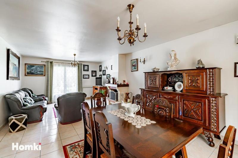 Propriété - 106 m² - 5 pièces