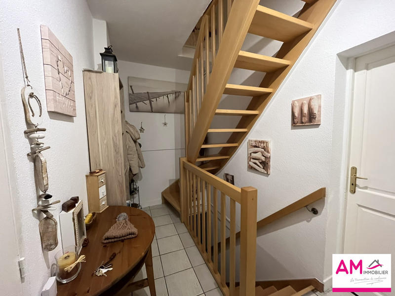 Appartement - 65 m² - 5 pièces